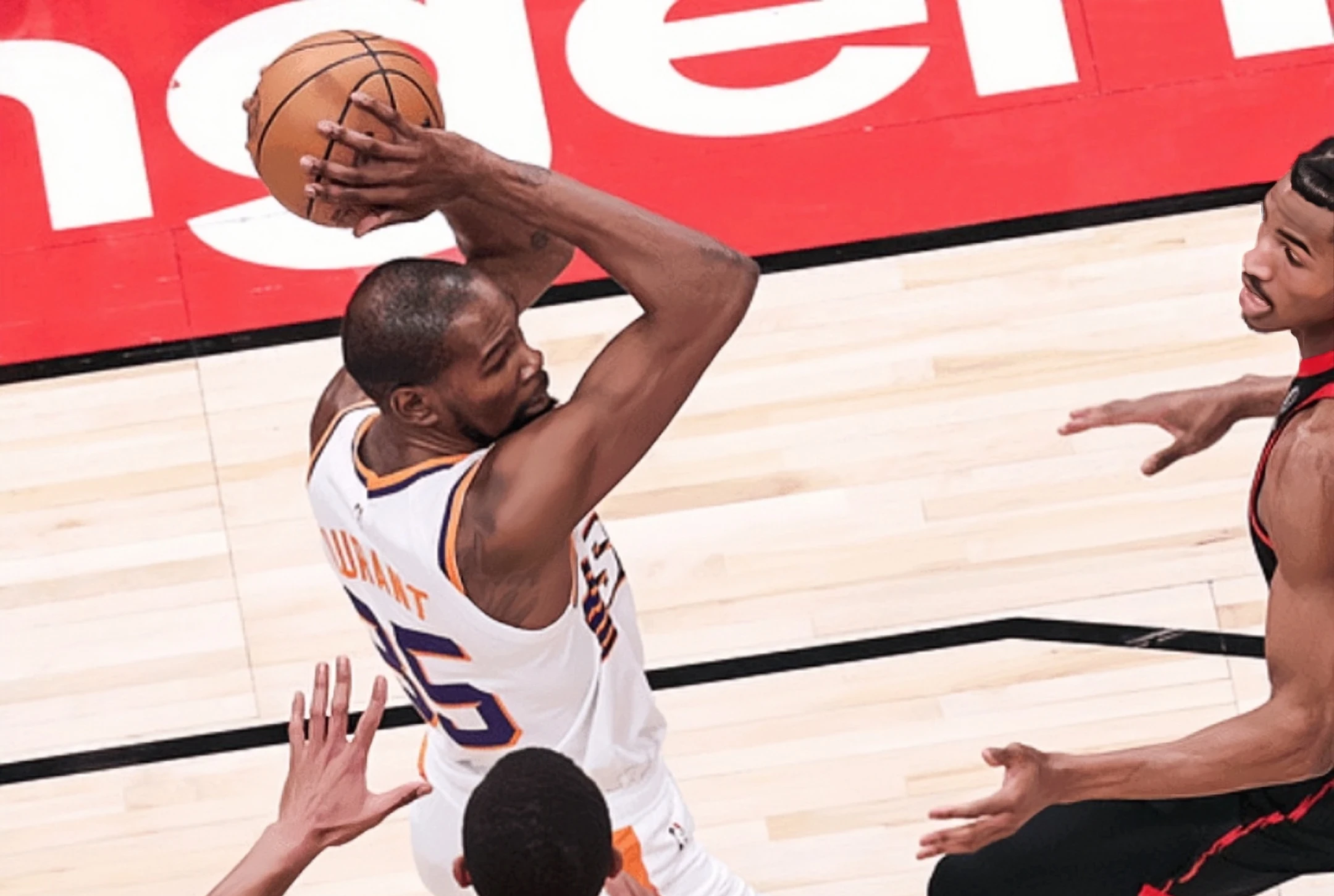 刚刚！托特纳姆围绕社区盾单刀错失密尔沃基雄鹿主帅复盘备战NBA常规赛，杜兰特在TL比赛中关键助攻的简单介绍-玖鼎娱乐官网